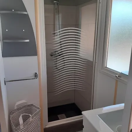 بيت للعطل Country