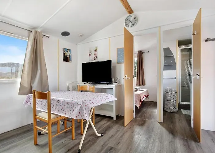 בית נופש Country *